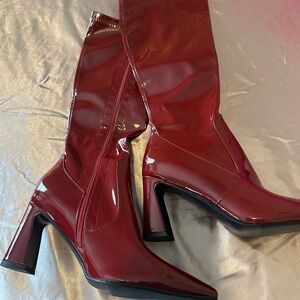 Chic Burgundy Patent Leather Heeled Boots
